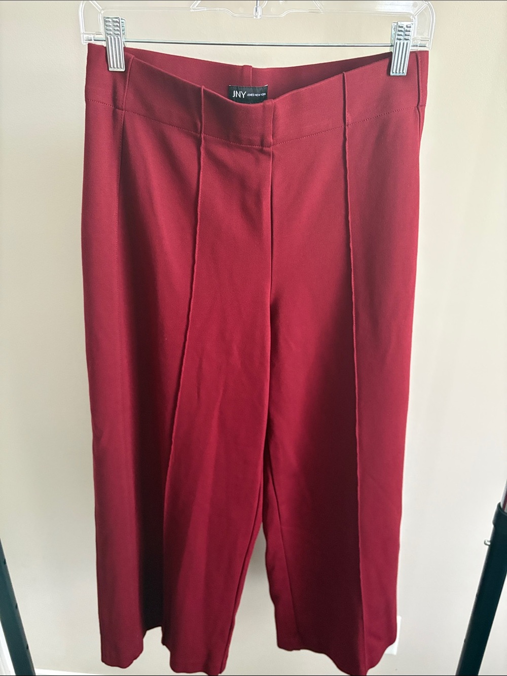 Jones New York Cropped Wide-Leg Pants in Burgundy